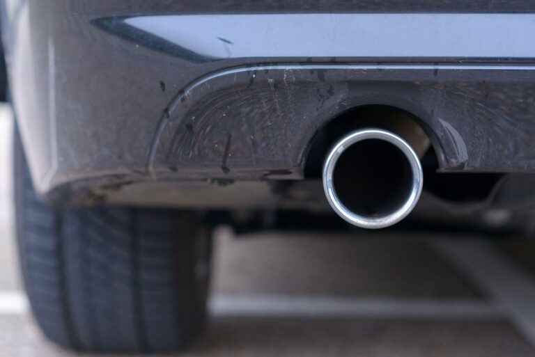 California can ban new gas cars starting in 2035, EPA says