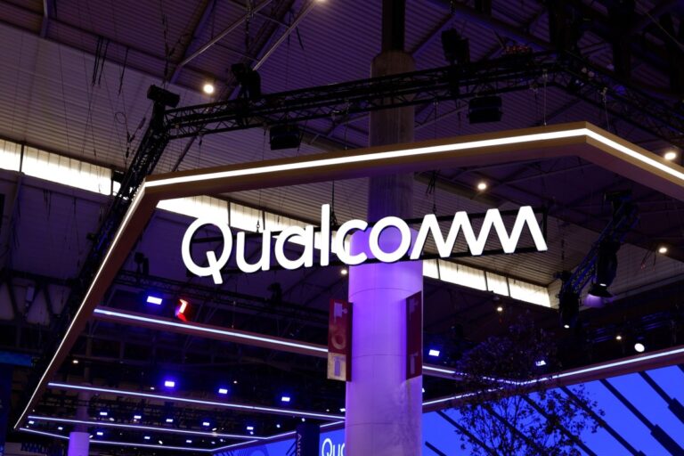 Qualcomm brings its Snapdragon X chips to mid-range Windows laptops and desktops