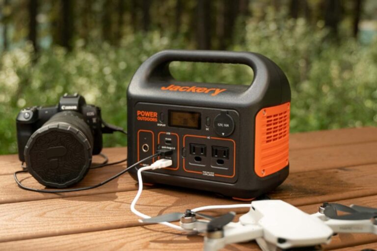 This Top-Selling Jackery Portable Power Station Is Now at Its Lowest Price of the Year